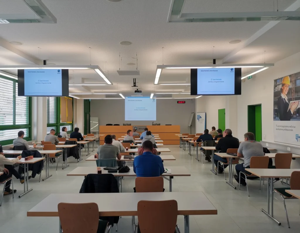 Corso di formazione base "Sicurezza sui Cantieri" - FPSE Gordola — fotografia 1